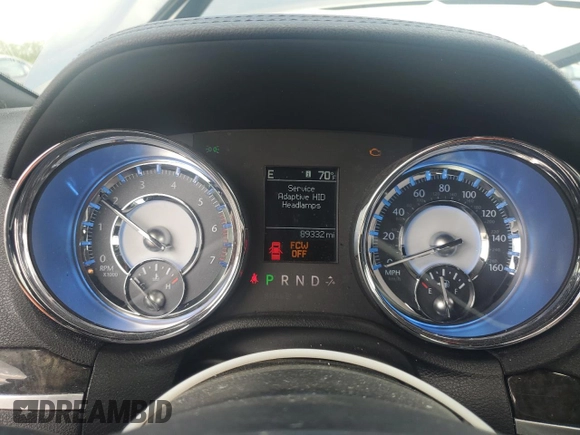 2011 Chrysler 300 C z VIN 2C3CK6CT8BH573845, wystawiony jako Copart lot #56337545 z przebiegiem 89 332 mil mil oraz Szkoda całkowita • Salvage title. Historia ofert i sprzedaży dostępna na DreamBid. Obrazek 9.