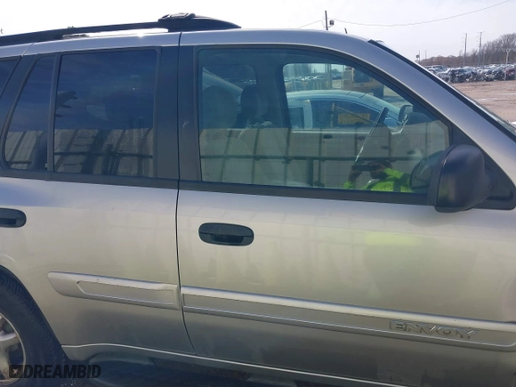2005 GMC Envoy SLE with VIN 1GKDS13S252284455, listed as a IAAI auction lot 41455172 with 171,559 mi miles. Bid and sale history available at carsss.com. Image 13.