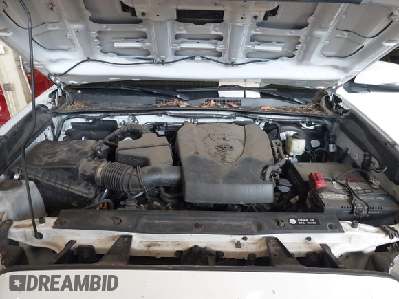 2018 Toyota Tacoma SR with VIN 3TMCZ5AN0JM164924, listed as a IAAI auction lot 41754508 with 59,038 mi miles. Bid and sale history available at carsss.com. Image 10.