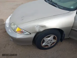 2002 Chevrolet Cavalier with VIN 1G1JC124427137107, listed as a IAAI auction lot 41946147 with 91,075 mi miles. Bid and sale history available at carsss.com. Image 6.