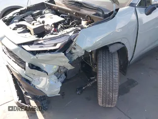 2023 Toyota RAV4 XLE Premium z VIN JTMA1RFV7PJ041609, wystawiony jako IAAI lot #41861931 z przebiegiem 18 862 mil mil oraz . Historia ofert i sprzedaży dostępna na DreamBid. Obrazek 17.