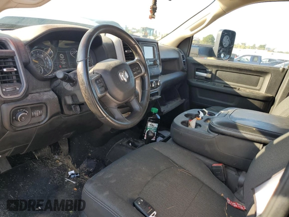 2019 Ram 2500 Tradesman with VIN 3C6UR5CJ6KG553668, listed as a Copart auction lot 71576394 with 59,983 mi miles and Salvage title. Bid and sale history available at DreamBid. Image 8.