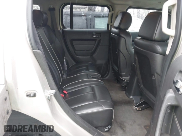 2006 Hummer H3 with VIN 5GTDN136168189138, listed as a IAAI auction lot 42012951 with 209,548 mi miles. Bid and sale history available at carsss.com. Image 8.