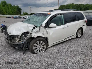 2015 Toyota Sienna XLE z VIN 5TDYK3DC7FS585748, wystawiony jako Copart lot #55459495 z przebiegiem Nie podano mil oraz Szkoda całkowita • Salvage title. Historia ofert i sprzedaży dostępna na DreamBid. Obrazek 1.