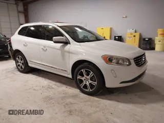 2015 Volvo XC60 T6 с VIN YV4902RK7F2650820, выставлен на аукционе IAAI как лот 41281699 с пробегом 98 688 миль миль и . История ставок и продаж доступна на DreamBid. Изображение 1.