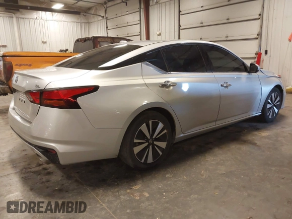 2019 Nissan Altima 2.5 SL with VIN 1N4BL4EV9KC199746, listed as a IAAI auction lot 41791017 with 86,064 mi miles. Bid and sale history available at carsss.com. Image 4.