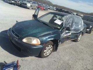1998 Honda Civic LX with VIN 2HGEJ6672WH543706, listed as a IAAI auction lot 41720995 with 374552 miles. Bid and sale history available at carsss.com. Image 2.