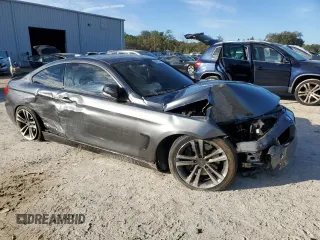 2015 BMW 4 Series 435i xDrive z VIN WBA3R5C56FK371987, wystawiony jako Copart lot #88077015 z przebiegiem Nie podano mil oraz Szkoda całkowita • Salvage title. Historia ofert i sprzedaży dostępna na DreamBid. Obrazek 4.