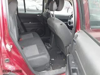 2014 Jeep Patriot Latitude with VIN 1C4NJRFB6ED540761, listed as a IAAI auction lot 41902225 with 216,442 mi miles. Bid and sale history available at carsss.com. Image 8.
