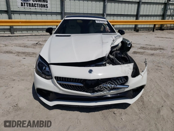 2018 Mercedes-Benz SLC 300 z VIN WDDPK3JA6JF152323, wystawiony jako Copart lot #51812223 z przebiegiem 24 861 mil mil oraz . Historia ofert i sprzedaży dostępna na DreamBid. Obrazek 5.