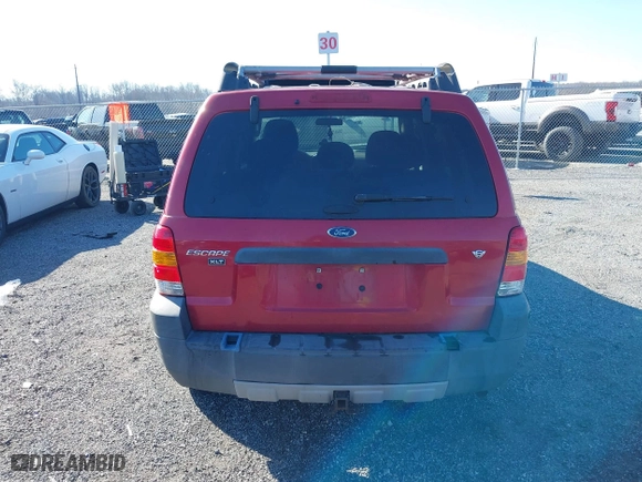 2005 Ford Escape XLT with VIN 1FMCU93115KB29320, listed as a IAAI auction lot 41768208 with 162,047 mi miles. Bid and sale history available at carsss.com. Image 16.