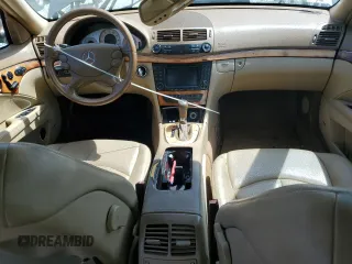2008 Mercedes-Benz E-Class Luxury 3.5L with VIN WDBUF56X38B185225, listed as a Copart auction lot 52791705 with 0 mi miles and Clean Title. Bid and sale history available at carsss.com. Image 8.