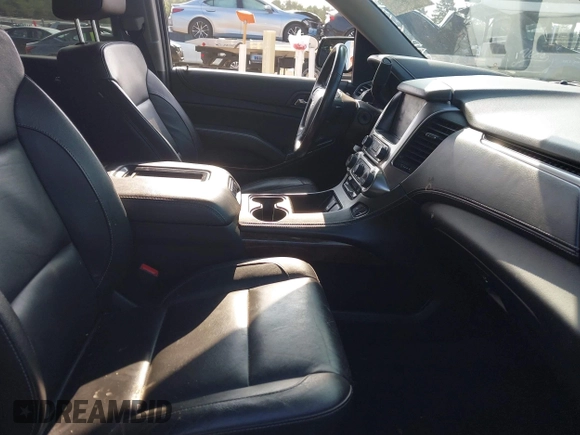 2020 Chevrolet Suburban LT z VIN 1GNSKHKC9LR198576, wystawiony jako IAAI lot #42498041 z przebiegiem 81 668 mil mil oraz . Historia ofert i sprzedaży dostępna na DreamBid. Obrazek 5.