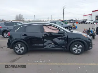 2020 Kia Niro LXS with VIN KNDCB3LC6L5369757, listed as a IAAI auction lot 41461384 with 143,926 mi miles. Bid and sale history available at carsss.com. Image 13.