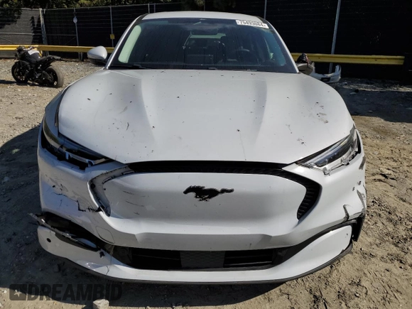 2022 Ford Mustang Mach-E Select z VIN 3FMTK1RM2NMA14114, wystawiony jako Copart lot #75493084 z przebiegiem 25 288 mil mil oraz Szkoda całkowita • Salvage title. Historia ofert i sprzedaży dostępna na DreamBid. Obrazek 5.
