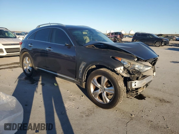 2009 Infiniti FX z VIN JNRAS18U49M102466, wystawiony jako Copart lot #46821815 z przebiegiem 308 331 mil mil oraz Szkoda całkowita • Salvage title. Historia ofert i sprzedaży dostępna na DreamBid. Obrazek 4.