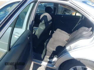 2003 Volkswagen Jetta GL с VIN 3VWRK69M93M111252, выставлен на аукционе IAAI как лот 42367804 с пробегом 238 417 миль миль и . История ставок и продаж доступна на DreamBid. Изображение 8.