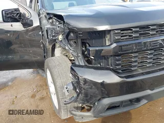 2019 Chevrolet Silverado 1500 Custom with VIN 1GCRYBEH0KZ410922, listed as a IAAI auction lot 41775841 with 101,043 mi miles and . Bid and sale history available at DreamBid. Image 18.