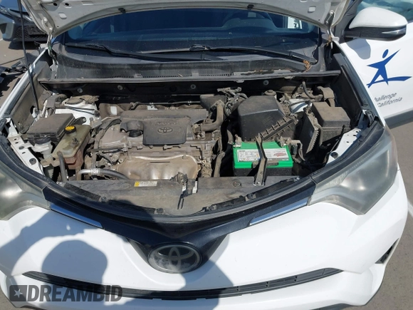 2018 Toyota RAV4 XLE with VIN 2T3WFREV7JW480326, listed as a IAAI auction lot 42021965 with 174,347 mi miles. Bid and sale history available at carsss.com. Image 10.