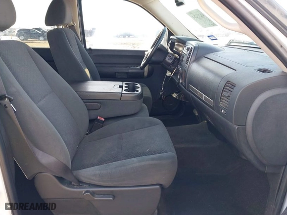 2008 GMC Sierra 1500 SLT with VIN 2GTEC13J481196256, listed as a IAAI auction lot 41293264 with 196,393 mi miles. Bid and sale history available at carsss.com. Image 5.