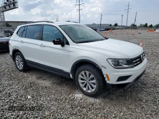 2020 Volkswagen Tiguan S with VIN 3VV0B7AX5LM131944, listed as a Copart auction lot 64115205 with 105,195 mi miles and Clean title. Bid and sale history available at DreamBid. Image 4.