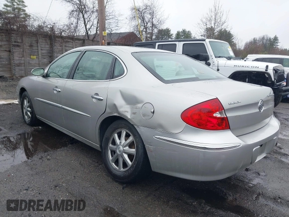 2008 Buick LaCrosse CXL with VIN 2G4WD582081245815, listed as a IAAI auction lot 41935941 with 115,331 mi miles. Bid and sale history available at carsss.com. Image 3.