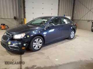 2015 Chevrolet Cruze LS z VIN 1G1PA5SG5F7294541, wystawiony jako Copart lot #53857035 z przebiegiem 118 263 mil mil oraz Szkoda całkowita • Salvage title. Historia ofert i sprzedaży dostępna na DreamBid. Obrazek 1.