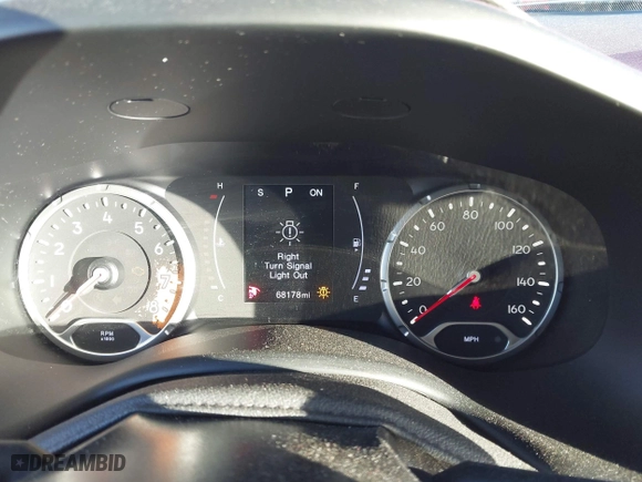 2018 Jeep Renegade Upland Edition with VIN ZACCJBAB0JPH93740, listed as a IAAI auction lot 41705533 with 68,178 mi miles. Bid and sale history available at carsss.com. Image 7.