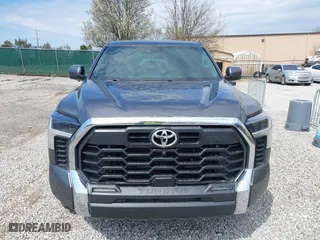2024 Toyota Tundra 4WD SR5 with VIN 5TFLA5DB6RX177580, listed as a IAAI auction lot 41874283 with 6,880 mi miles. Bid and sale history available at carsss.com. Image 12.