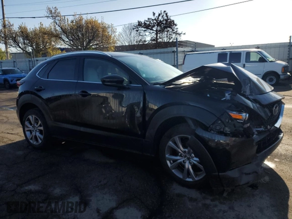 2020 Mazda CX-30 Premium z VIN 3MVDMBEM3LM126527, wystawiony jako Copart lot #53249135 z przebiegiem 42 320 mil mil oraz Szkoda całkowita • Salvage title. Historia ofert i sprzedaży dostępna na DreamBid. Obrazek 4.