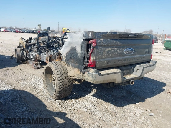 2017 Ford F-250 Lariat z VIN 1FT7W2BT2HEF09554, wystawiony jako IAAI lot #41761642 z przebiegiem 141 216 mil mil oraz . Historia ofert i sprzedaży dostępna na DreamBid. Obrazek 3.
