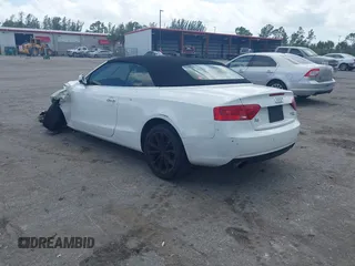 2013 Audi A5 Premium Plus z VIN WAULFAFH0DN013058, wystawiony jako IAAI lot #41951016 z przebiegiem 106 763 mil mil oraz . Historia ofert i sprzedaży dostępna na DreamBid. Obrazek 3.