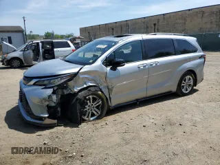 2023 Toyota Sienna XSE 25th Anniversary with VIN 5TDCSKFC6PS085616, listed as a Copart auction lot 54942995 with 40,379 mi miles and Salvage title. Bid and sale history available at DreamBid. Image 1.
