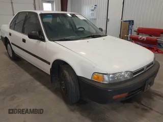 1993 Honda Accord z VIN 1HGCB7648PA190291, wystawiony jako IAAI lot #42425108 z przebiegiem 157 451 mil mil oraz . Historia ofert i sprzedaży dostępna na DreamBid. Obrazek 1.