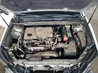 2018 Toyota Camry LE z VIN JTNB11HK8J3025709, wystawiony jako Copart lot #56763315 z przebiegiem 157 941 mil mil oraz Szkoda całkowita • Salvage title. Historia ofert i sprzedaży dostępna na DreamBid. Obrazek 11.