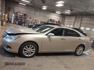 2010 Lexus ES with VIN JTHBK1EG7A2387679, listed as a IAAI auction lot 42056045 with 161,539 mi miles. Bid and sale history available at carsss.com. Image 14.
