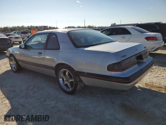 1988 Ford Thunderbird with VIN 1FABP64T3JH145411, listed as a Copart auction lot 78222654 with 143,134 mi miles and Salvage Title. Bid and sale history available at DreamBid. Image 2.