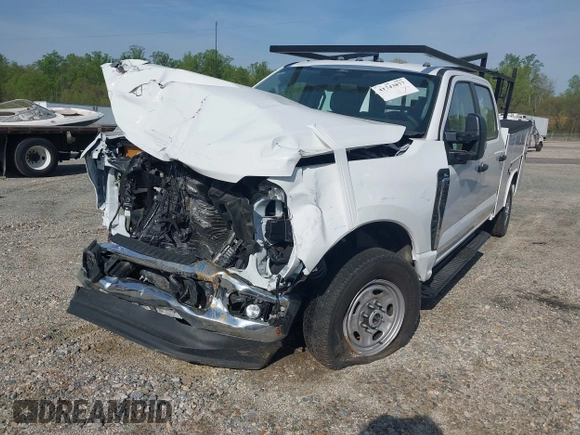 2024 Ford F-250 XL z VIN 1FT7W2BA9RED12655, wystawiony jako IAAI lot #41743877 z przebiegiem 2 275 mil mil oraz . Historia ofert i sprzedaży dostępna na DreamBid. Obrazek 6.