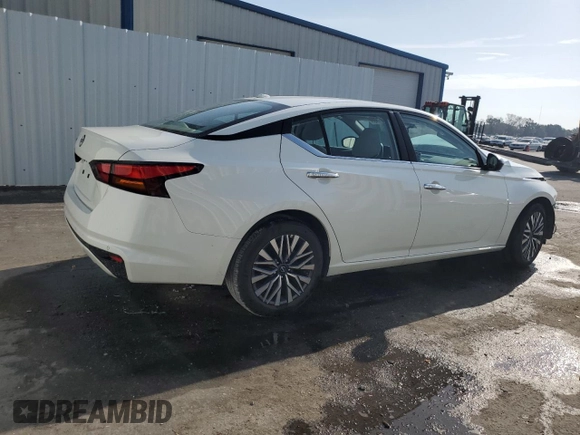 2025 Nissan Altima SV z VIN 1N4BL4DV8SN307151, wystawiony jako Copart lot #58511425 z przebiegiem 12 096 mil mil oraz Nie do naprawy • Non repairable. Historia ofert i sprzedaży dostępna na DreamBid. Obrazek 3.