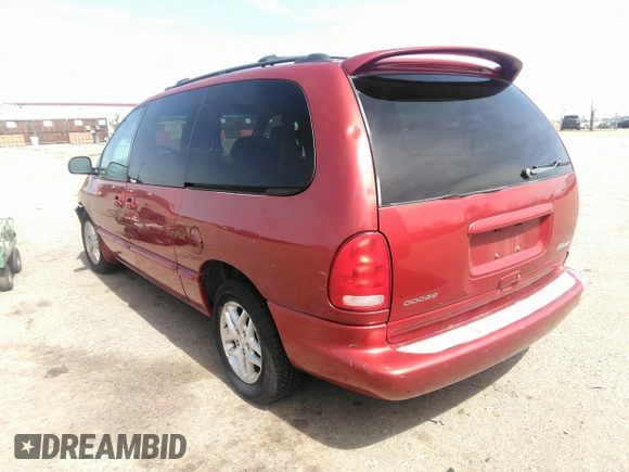 2000 Dodge Caravan SE z VIN 1B4GP44G9YB779386, wystawiony jako IAAI lot #41959352 z przebiegiem 139 648 mil mil oraz . Historia ofert i sprzedaży dostępna na DreamBid. Obrazek 3.