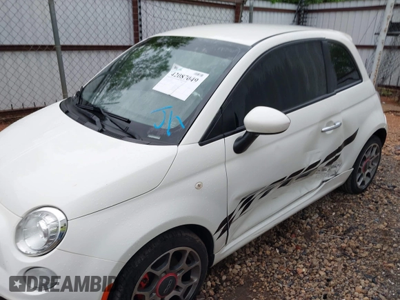 2013 FIAT 500 Sport z VIN 3C3CFFBR2DT615527, wystawiony jako IAAI lot #42087049 z przebiegiem 94 577 mil mil oraz . Historia ofert i sprzedaży dostępna na DreamBid. Obrazek 6.