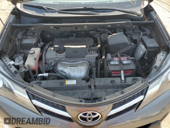 2015 Toyota RAV4 LE z VIN JTMBFREV8FD138497, wystawiony jako Copart lot #60345825 z przebiegiem 62 188 mil mil oraz Szkoda całkowita • Salvage title. Historia ofert i sprzedaży dostępna na DreamBid. Obrazek 11.