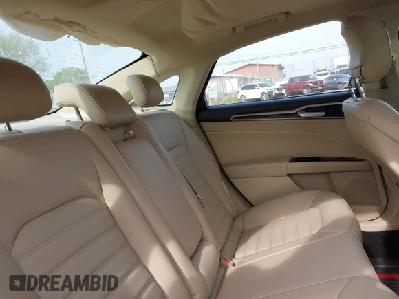 2014 Ford Fusion SE with VIN 3FA6P0HD6ER198299, listed as a IAAI auction lot 42020385 with 128,669 mi miles. Bid and sale history available at carsss.com. Image 8.