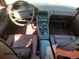 1985 Porsche 928 z VIN WP0JB0927FS862258, wystawiony jako Copart lot #71369064 z przebiegiem 32 896 mil mil oraz Szkody całkowita. Historia ofert i sprzedaży dostępna na DreamBid. Obrazek 8.