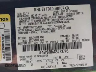 2016 Ford Mustang EcoBoost z VIN 1FA6P8TH6G5263795, wystawiony jako IAAI lot #42310175 z przebiegiem 124 174 mil mil oraz . Historia ofert i sprzedaży dostępna na DreamBid. Obrazek 9.