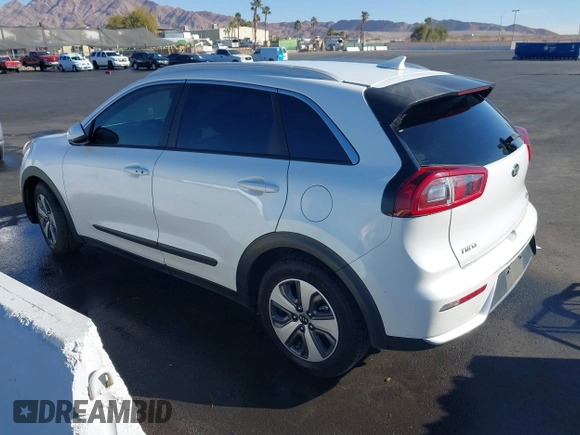 2017 Kia Niro LX with VIN KNDCB3LC6H5044078, listed as a IAAI auction lot 41466190 with 194,146 mi miles. Bid and sale history available at carsss.com. Image 3.