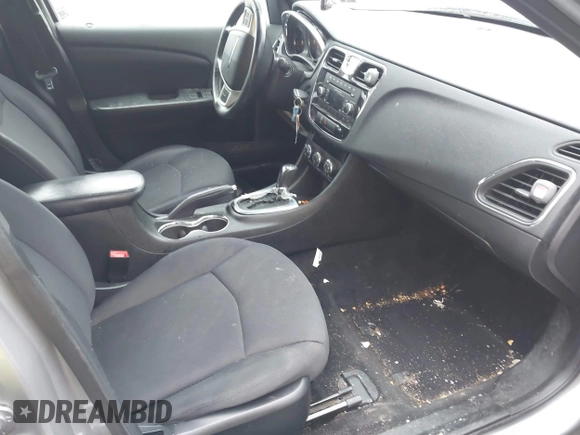 2014 Chrysler 200 Touring with VIN 1C3CCBBB1EN165049, listed as a IAAI auction lot 42005572 with 117,673 mi miles and . Bid and sale history available at carsss.com. Image 5.