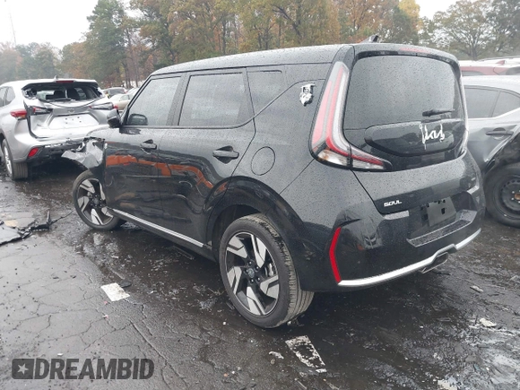 2024 Kia Soul GT-Line with VIN KNDJ53AU7R7237355, listed as a IAAI auction lot 40899852 with 8,003 mi miles. Bid and sale history available at carsss.com. Image 3.