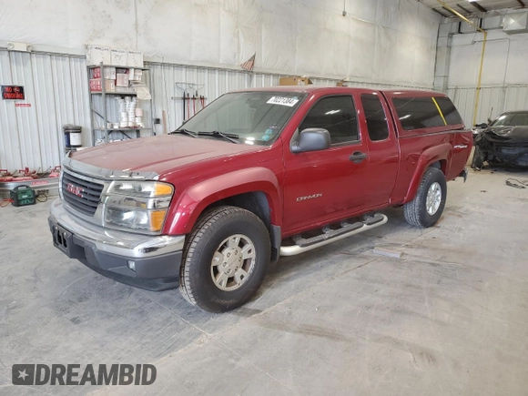 2004 GMC Canyon SLE Z71 with VIN 1GTDT196748204405, listed as a Copart auction lot 70221384 with 207,718 mi miles and Non Repairable. Bid and sale history available at carsss.com. Image 1.