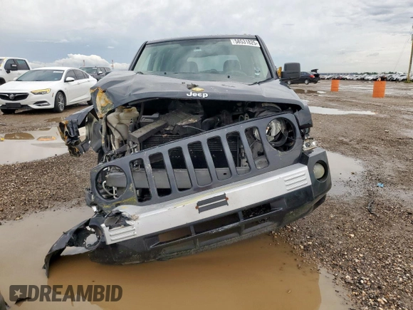 2007 Jeep Patriot Limited with VIN 1J8FT48W97D347601, listed as a Copart auction lot 58531825 with 141,053 mi miles and Salvage title. Bid and sale history available at DreamBid. Image 5.